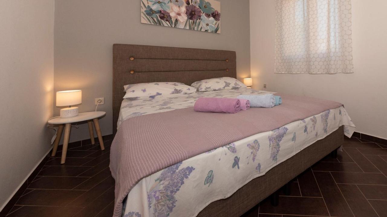 Apartments Max Ražanac Zewnętrze zdjęcie