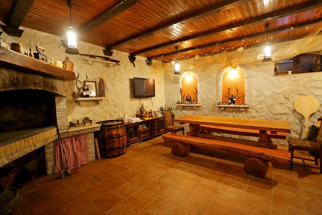 Apartments Max Ražanac Zewnętrze zdjęcie